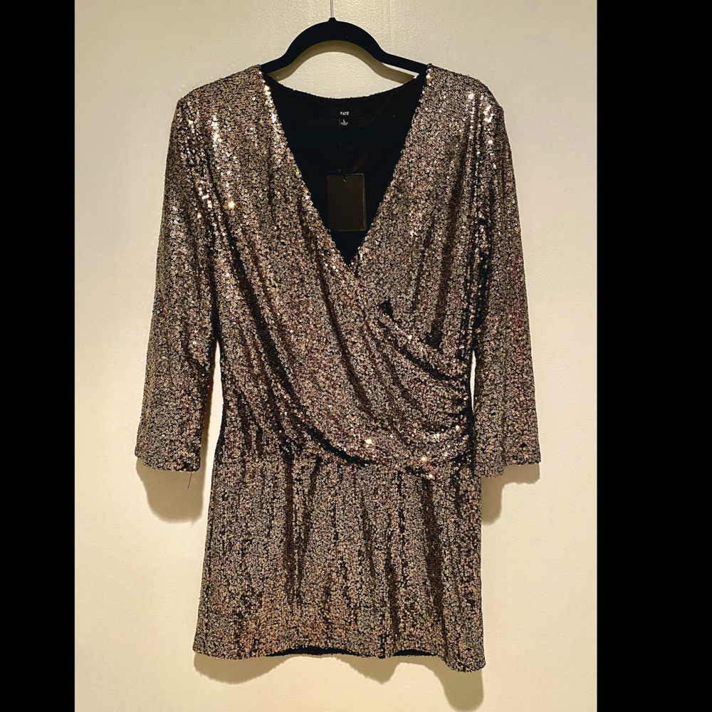 NWT: sequins dress